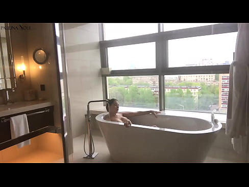 ❤️ Pitikek mezin Bi dilgermî pizika xwe di serşokê de dihejîne Porno li ku.rionews.top ❌