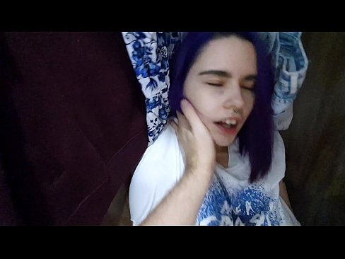 ❤️ Xwişka min di dolabê de dît û alîkariya wê kir Porno li ku.rionews.top ❌